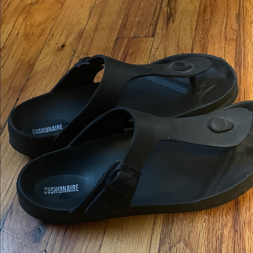 Cushionaire Black Slide Sandals - Picture 4 of 5